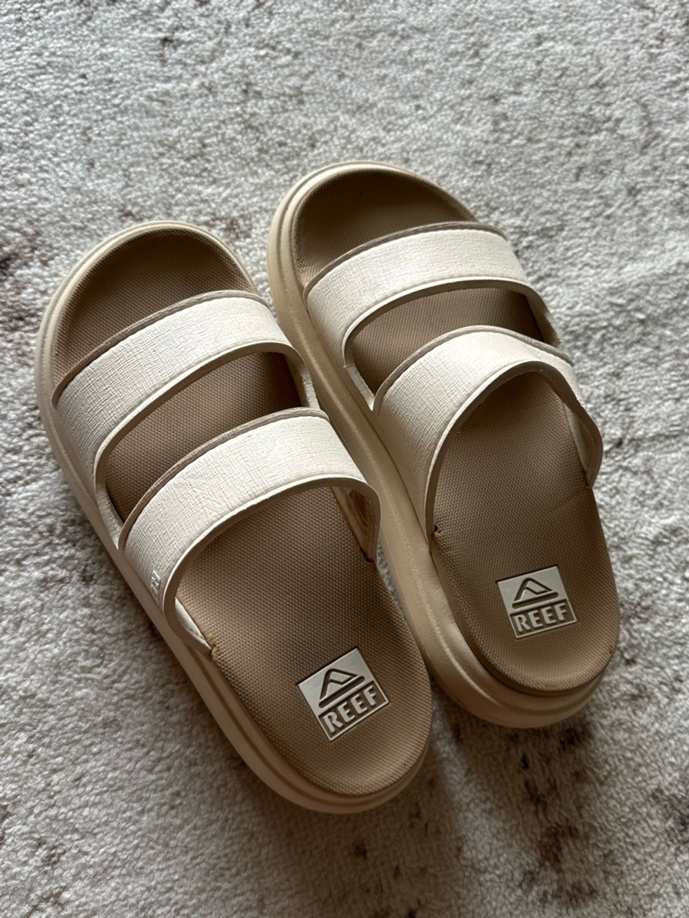 REEF sandals - Picture 3 of 4